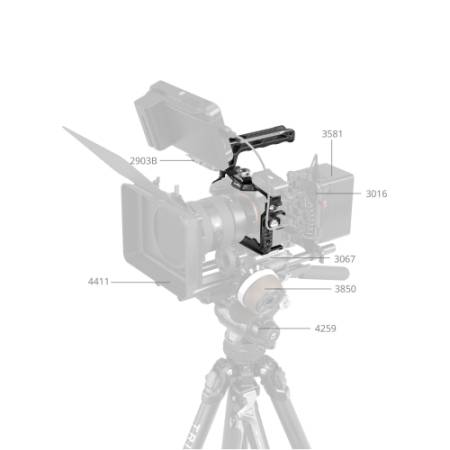 SmallRig 3668C - zestaw z klatką i rączką do Sony Alpha 7R V / 7 IV / 7S III / 7 V - przykład użycia